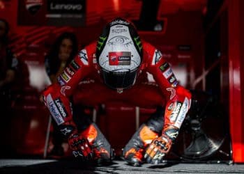 Pecco Bagnaia prepara arranque de época à procura de mais um título e lá diz o ditado: «Não há duas sem três», mas… será assim?