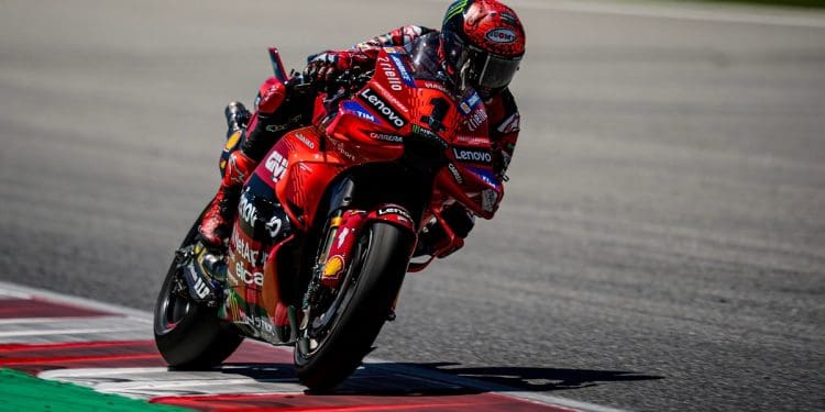 Francesco Bagnaia esmagou rivais no treino do GP de Itália; Miguel Oliveira avança para a Q2 no top quatro