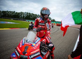 Davide Tardozzi fala de ‘humildade de campeão’ e sublinha: ‘Francesco Bagnaia continua a surpreender’