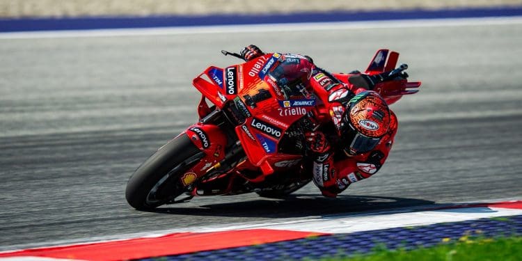 Francesco Bagnaia sofreu percalço no FP1 e admite: ‘Marc Márquez é o homem a bater, absolutamente’