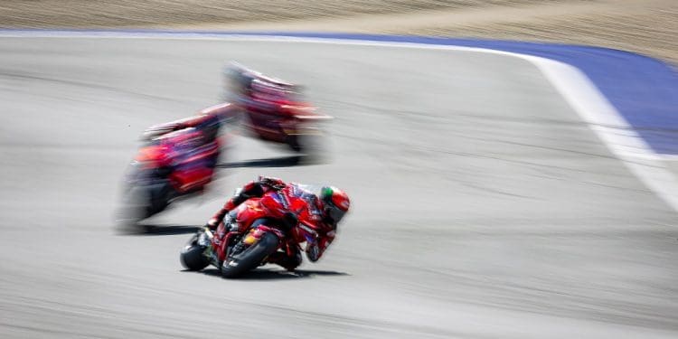 ‘A Ducati é tão completa que dominaria à mesma com um pneu Pirelli’ – Jorge Lorenzo