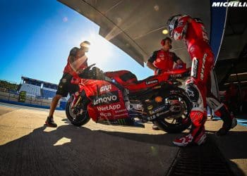 Enea Bastianini com teste positivo em Jerez onde resolveu um dos seus maiores problemas: ‘Agora posso travar como as outras Ducati’