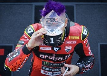 Álvaro Bautista quebra jejum de 161 dias sem vitórias em Aragão após bater Toprak Razgatlioglu na última volta