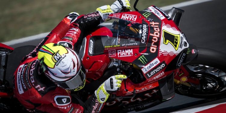 Álvaro Bautista não tem pressa para assinar novo contrato com a Ducati, pois a sua prioridade é atingir o ‘melhor nível’