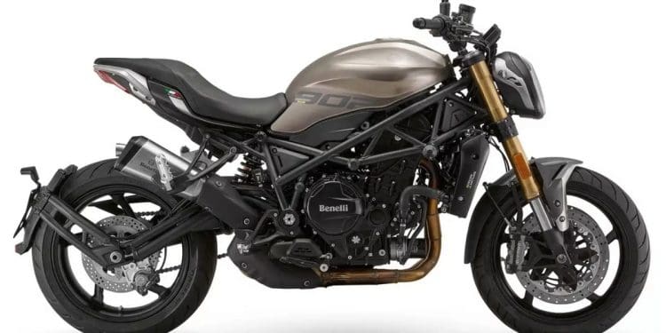 Benelli 902S, a nova naked, pode estrear-se na Europa na EICMA