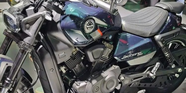 A primeira Benelli Leoncino com um motor V2