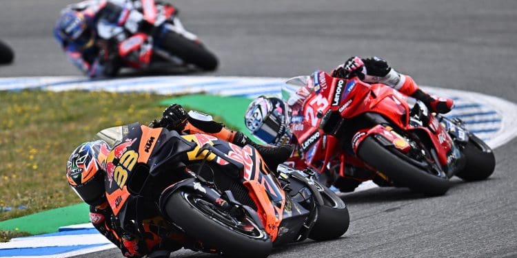 Brad Binder custou hipótese de lutar pelo pódio, garante Enea Bastianini: ‘Não posso estar feliz; O top três era o objetivo mas…’