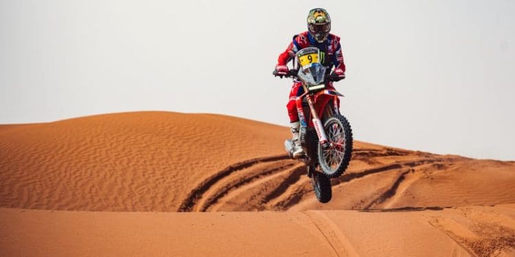 Ricky Brabec lamenta desistência forçada do Rali de Marrocos: ‘É uma chatice estar fora, mas o Dakar é mais importante’