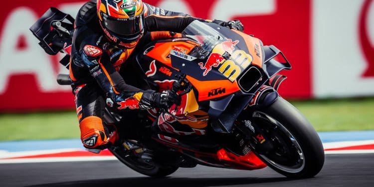Queda de Brad Binder marcou um dia desafiante para a KTM em Misano 2: ‘Esperamos fazer melhor na Ásia’, diz Francesco Guidotti