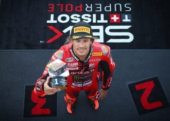 Nicolò Bulega bate recorde e conquista pole position em Aragão