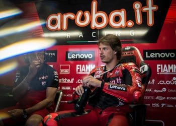Nicolò Bulega sofreu contusão no acidente com Marc Márquez que requer ‘terapia e recuperação’
