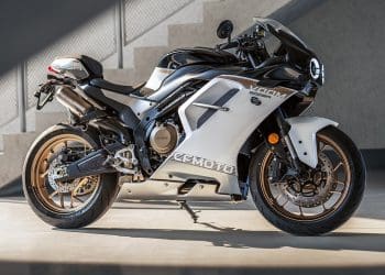 A café racer retro da CFMOTO em grande estilo