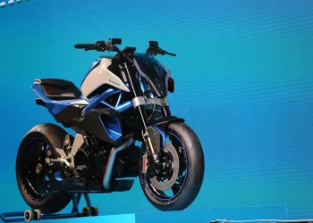 CF MOTO – nova patente para poisa-pés ajustáveis; será que também a veremos na KTM?