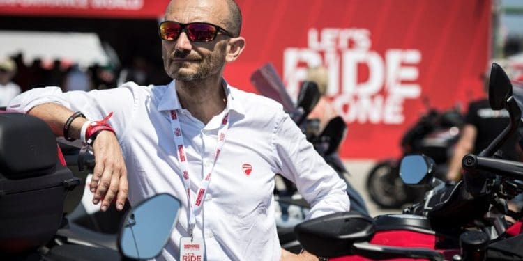 O CEO da Ducati, Claudio Domenicali, diz que a Ducati tem um “ENORME” dilema: Bagnaia, Martin, Marquez e Bastianini estão todos no seu auge