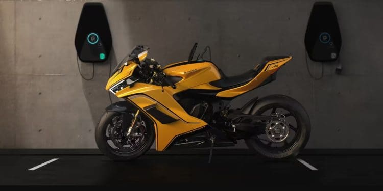 Damon Motors prestes a entrar na Bolsa e com motos, finalmente, em produção