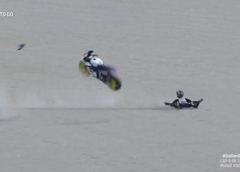 Vídeo: Forte queda afastou Darryn Binder do potencial melhor resultado de sempre no Moto2