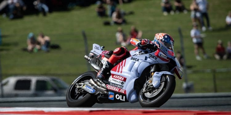 Dani Pedrosa revela possível limitação de Marc Márquez com o braço: ‘Não tem tanta força’