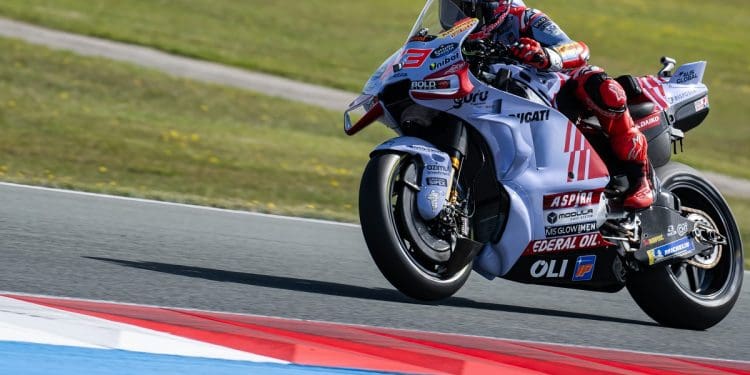 ‘Foi um fim de semana estranho do Marc Márquez, com bastantes erros em cadeia’ – Dani Pedrosa