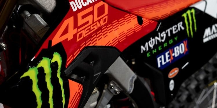 Ducati terá moto de enduro com base na Desmo450 MX