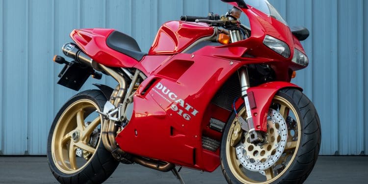 Ducati 916 – estilo incomparável e sucesso em pista