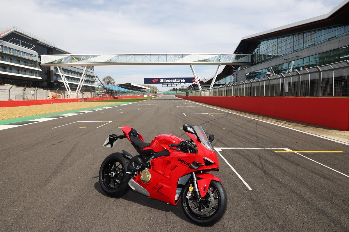 Nova Ducati Panigale V4 para 2025 a caminho?