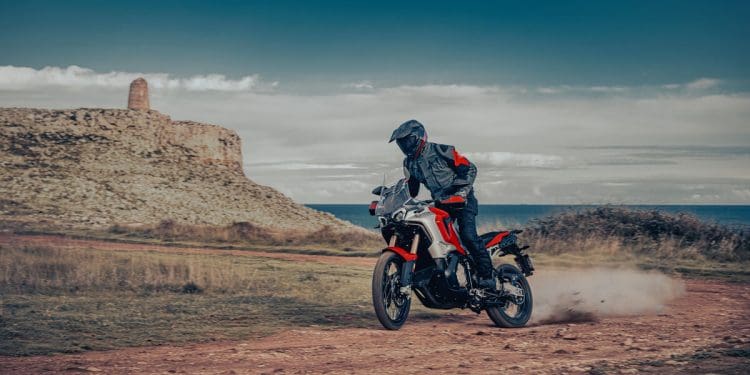 MV Agusta Enduro Veloce com 124 cv de potência – será mesmo assim?