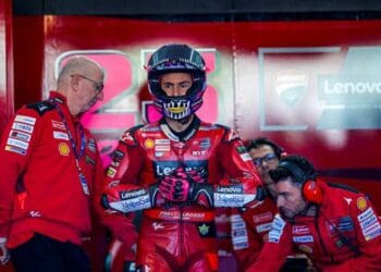 ‘O trabalho na equipa de fábrica foi parecido ao que fiz na Gresini, mas é tudo mais complexo’ – Enea Bastianini