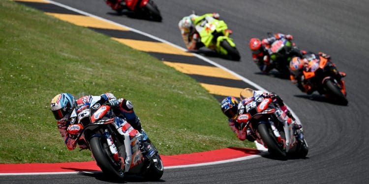 Conheça melhor Raúl Fernández, que tem Valentino Rossi como referência