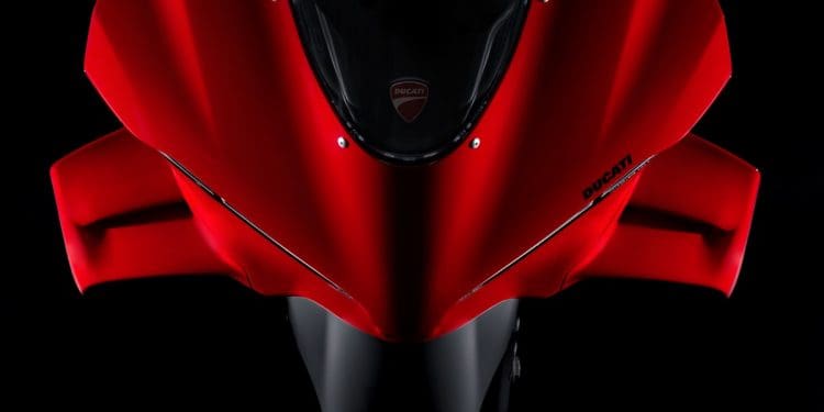 A nova Ducati Panigale V4 dissecada: Aerodinâmica de competição