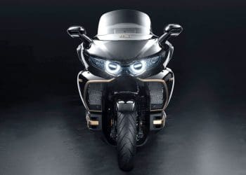 Um clássico reinterpretado: «Honda Rune» chinesa apanhada a testar