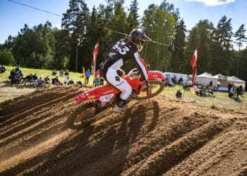 Tim Gajser é o novo líder do MXGP, após a ronda na Letónia
