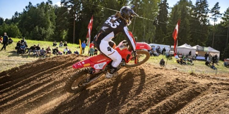 Tim Gajser é o novo líder do MXGP, após a ronda na Letónia
