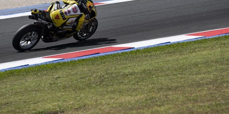 ‘Será difícil, mas se Anddrea Iannone pensar que é forte, tem de tentar voltar ao MotoGP’ – Davide Tardozzi