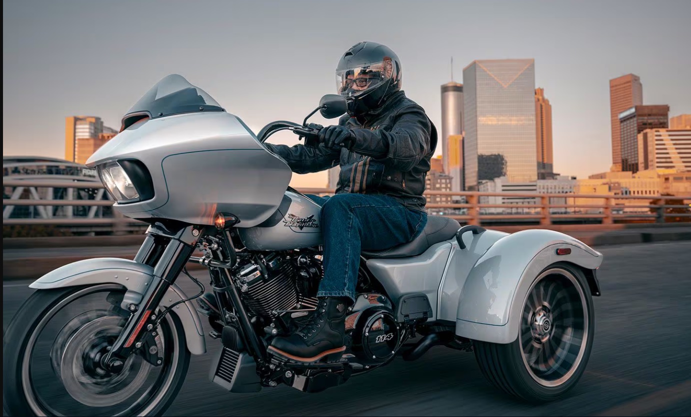 Harley-Davidson Road Glide 3 de 2024: desempenho robusto e conforto ao mais alto nível