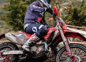 Steve Holcombe foi o melhor no segundo dia do EnduroGP em Portugal: ‘Senti-me bem na minha condução e consegui colocar a moto onde queria em pista’