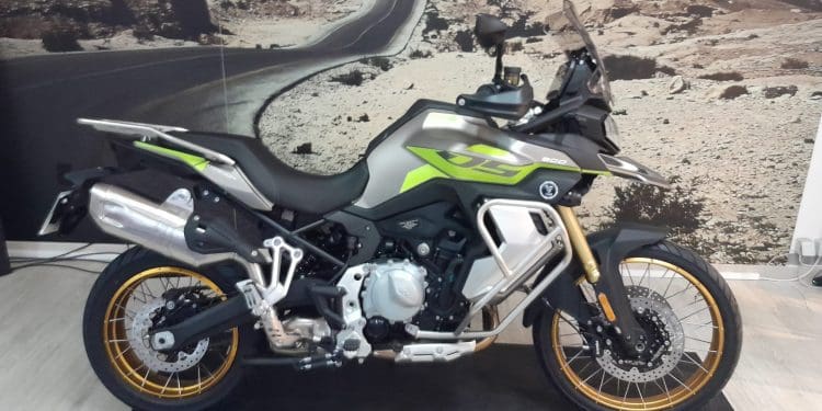 Voge 900 DSX em test drive