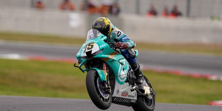 Ivo Lopes evoluiu com a MIE Racing em Magny-Cours apesar de resultado não o fazer parecer: ‘Consegui ser mais rápido’