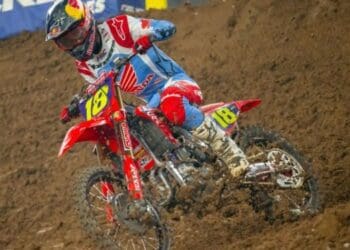 Ser paciente ajudou Jett Lawrence a assumir a liderança no AMA 450SX em Glendale: ‘Entrar na corrida com a atitude de ser paciente ajudou-me’