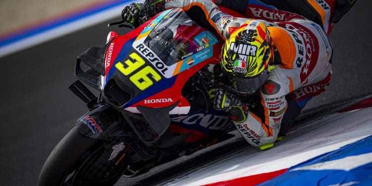 Joan Mir satisfeito com ‘melhor resultado’, quer continuar a trabalhar para ‘voltar ao lugar onde a Honda’ e ele próprio ‘deviam estar’