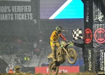 Jordon Smith é o novo líder no AMA 250SX Oeste com a primeira vitória do ano em São Francisco