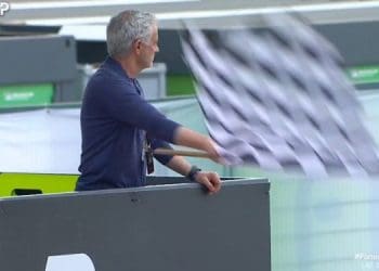 Vídeo: José Mourinho, o «Special One», deu bandeirada de xadrez no GP de Portugal