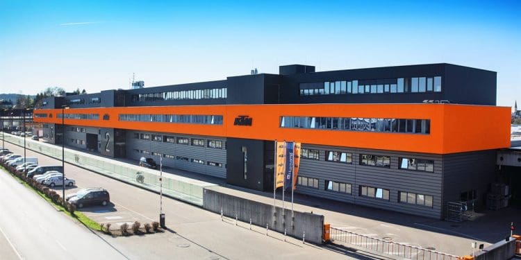Choque e Desalento: KTM Anuncia Corte Brutal de Mais de 100 Empregos na Áustria!