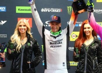 Ken Roczen domina em Glendale para garantir a sua primeira vitória do ano; Jett Lawrence é o novo líder do campeonato