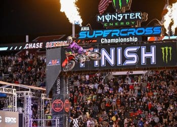 Vídeo: Os melhores momentos do Salt Lake City 450SX, em que Jett Lawrence se sagrou campeão