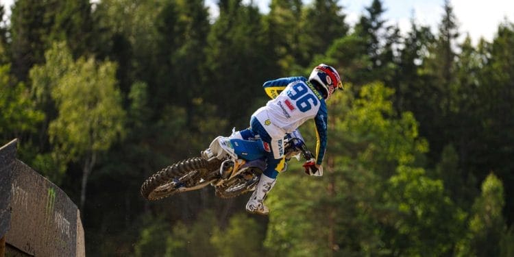 Lucas Coenen faz bis em Uddevalla e continua na luta pela liderança no MX2
