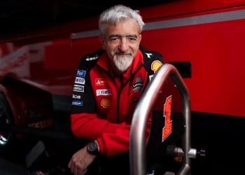 De uma acordo de aperto de mão com Jorge Martin, para um contrato assinado com Marc Márquez