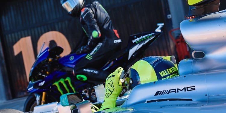 Diretor-executivo da Liberty Media reitera interesse de Lewis Hamilton em ter equipa no MotoGP