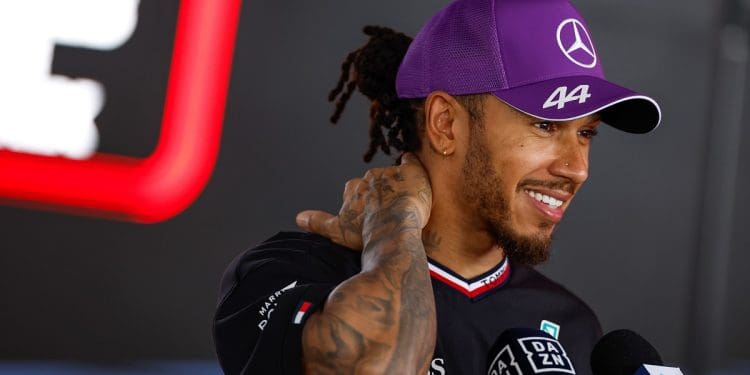 Lewis Hamilton e a possível compra da Gresini: ‘Sempre adorei o MotoGP; tudo é possível’