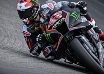 Álex Rins entusiasmado com a recuperação: ‘Não foi uma fratura normal, mas estou melhor a cada dia’