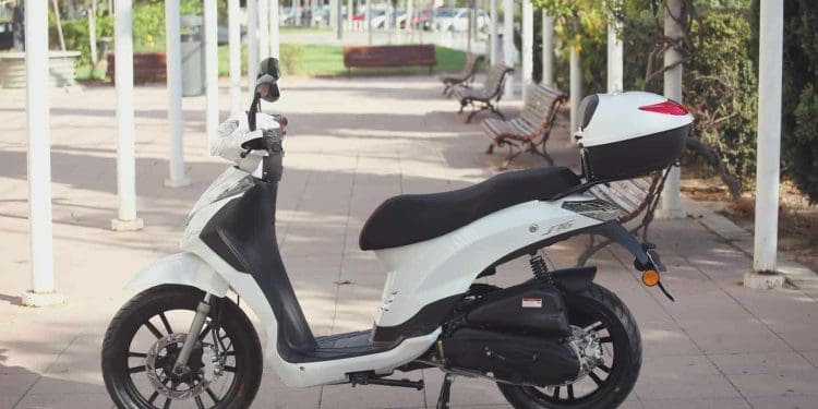 Daelim S16: Conquista as ruas da cidade com estilo e economia